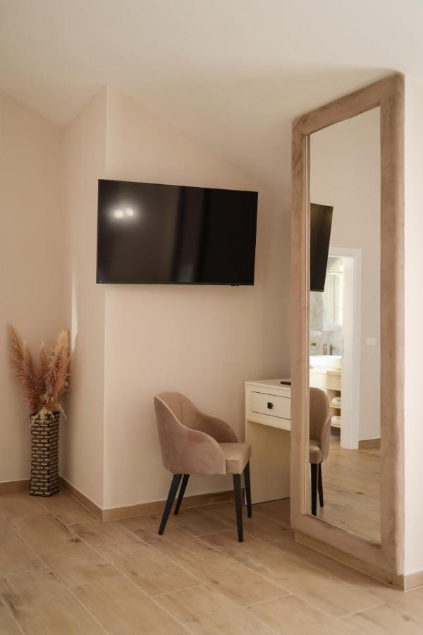 Castello Exclusive Rooms With Breakfast - By Ta Leut Agency Privlaka  Bagian luar foto