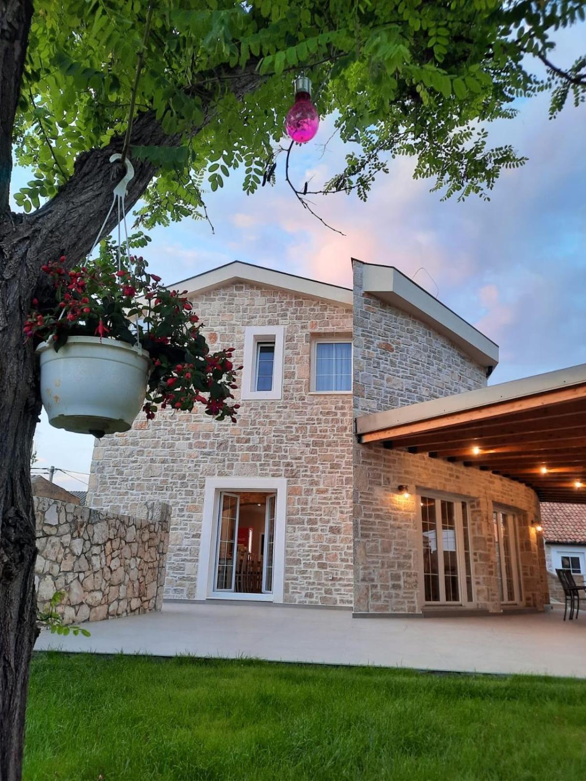 Castello Exclusive Rooms With Breakfast - By Ta Leut Agency Privlaka  Bagian luar foto